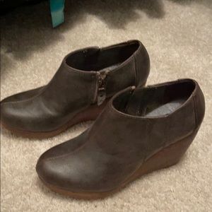 Dr Scholls brown wedge booties